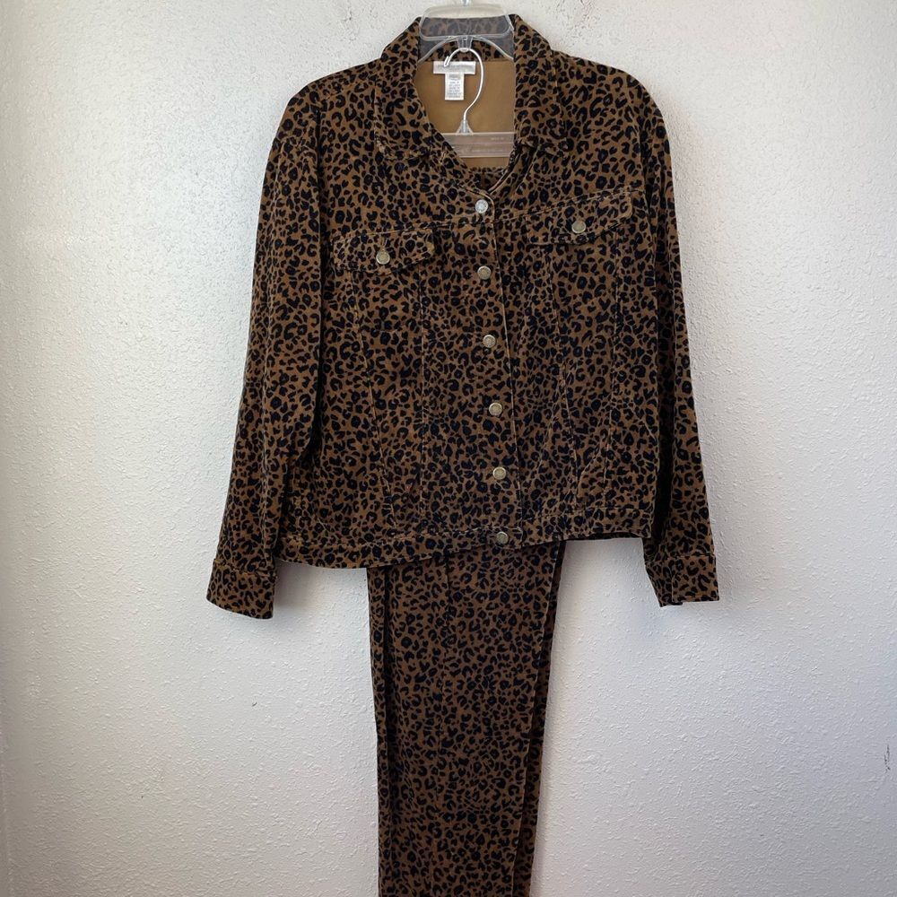 Jones New York Sport Leopard Print Velour Jacket and Matching Pants Size L EUC
